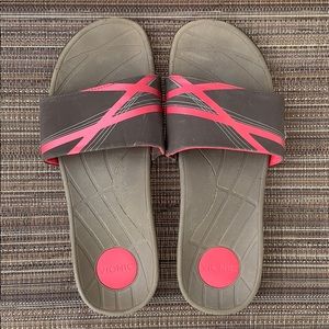 Vionic Sprint sandals